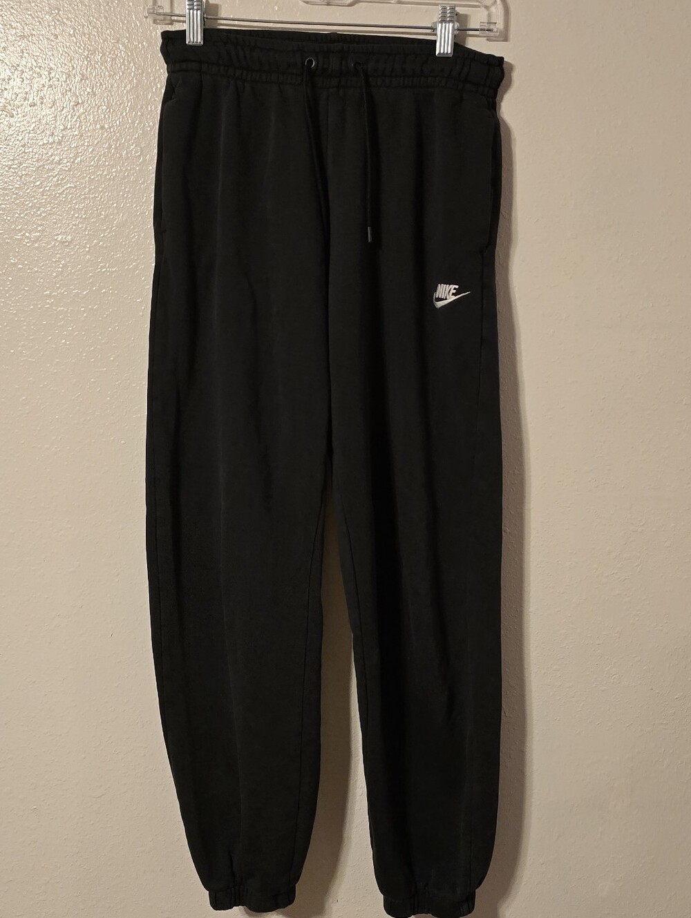 Nike Women's Sportswear Essential Fleece Loose Fit Jogger Sweatpants Black XS